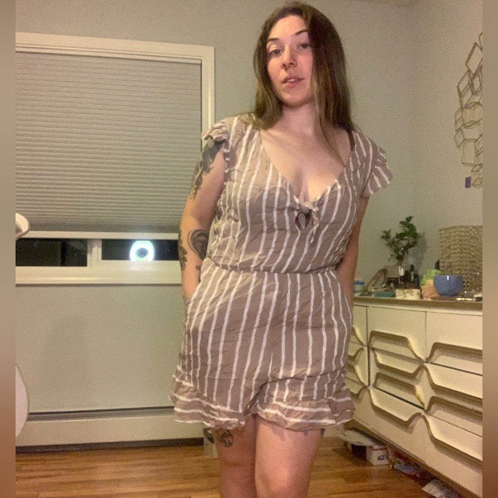 summer romper - Picture 1 of 6